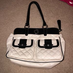 Guess Pocketbook